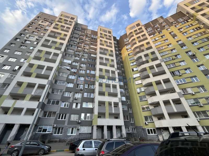 однокомнатная квартира на Вятской улице дом 8