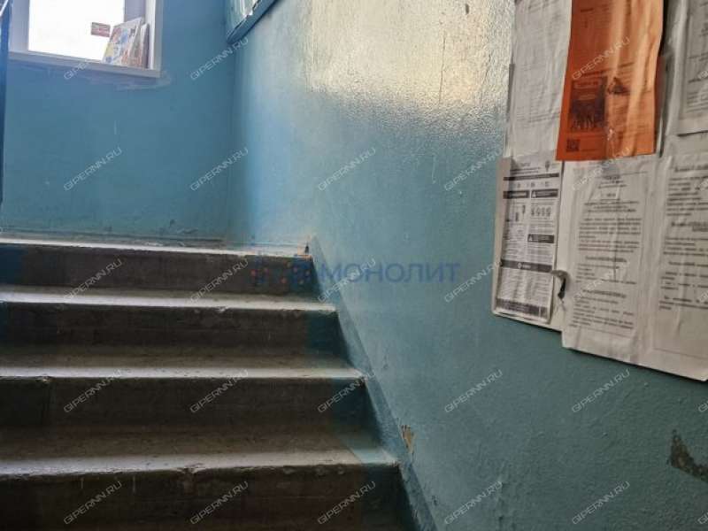 двухкомнатная квартира в 2-м микрорайоне дом 30 город Кстово
