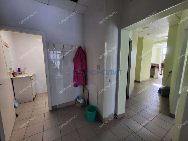 помещение под офис, торговую площадь на Южном шоссе