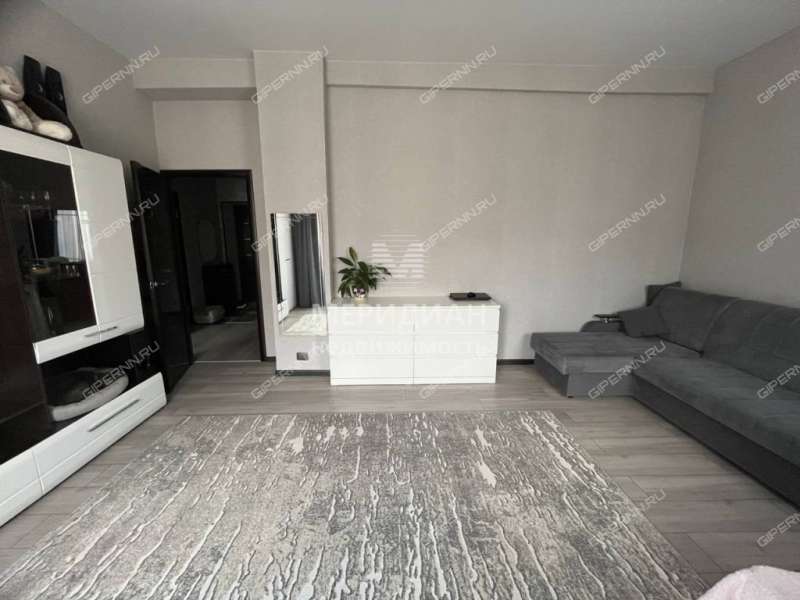 двухкомнатная квартира на улице Страж Революции дом 32