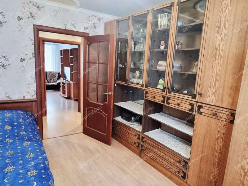 трёхкомнатная квартира в посёлке Санаторий Зелёный город дом 14