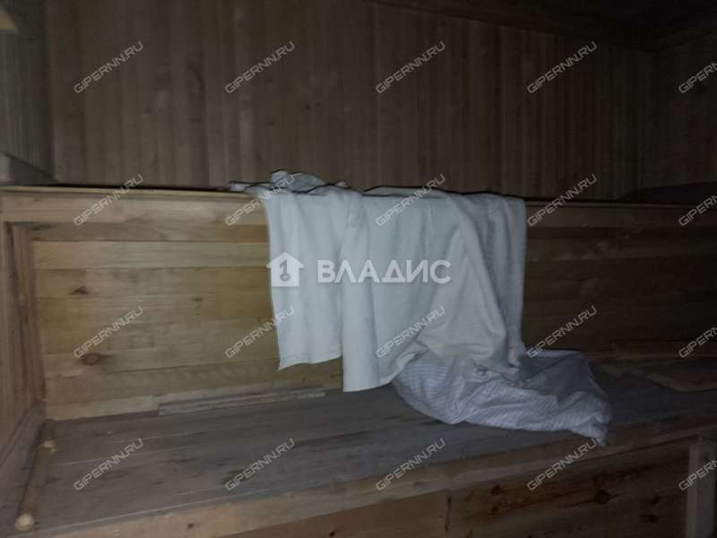 дом на улице Сутырина посёлок Ленинская Слобода