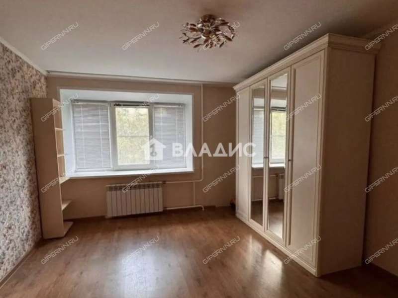 трёхкомнатная квартира на улице Строкина дом 16