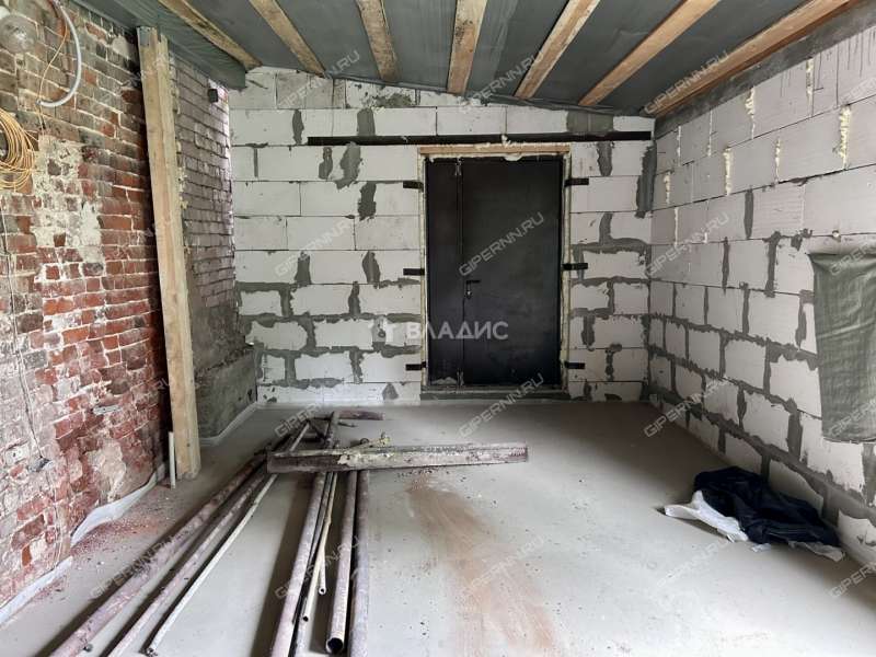 здание под офис, торговую площадь на Гордеевской улице