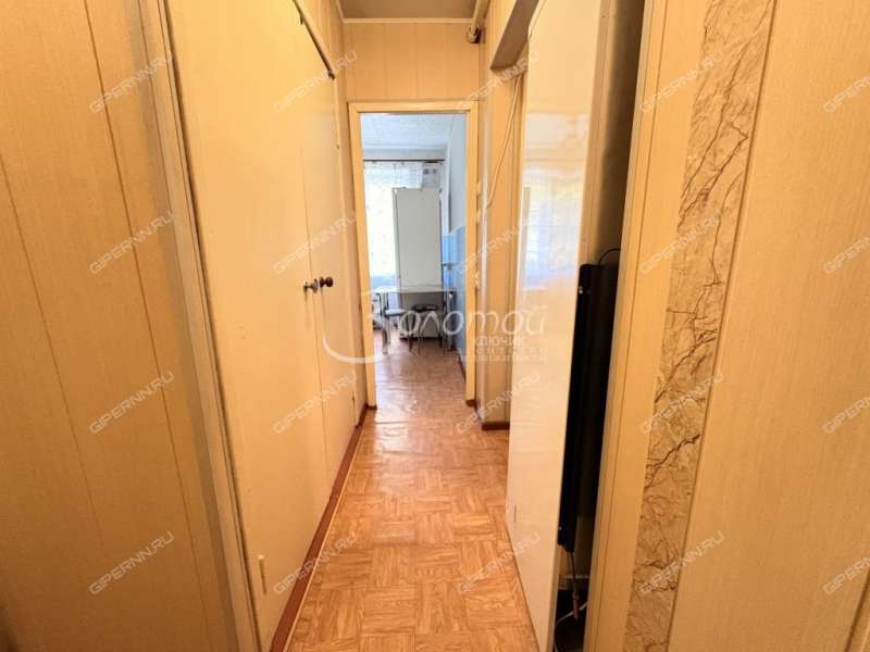 двухкомнатная квартира на Красноуральской улице дом 13/2