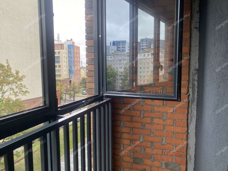 четырёхкомнатная квартира в новостройке на улице Белинского