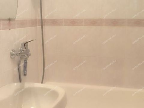 2-komnatnaya-b-r-zarechnyy-d-1 фото