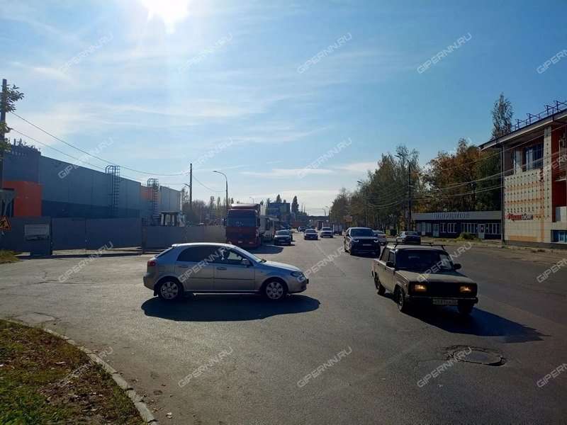 помещение под торговую площадь на улице Героя Рябцева