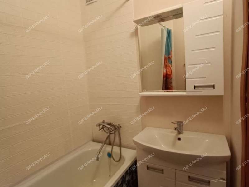 двухкомнатная квартира на улице Слепнёва дом 13/2 город Выкса