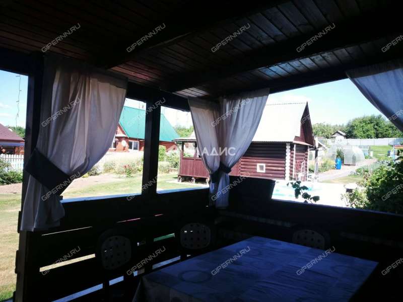 дом на Нагорной улице село Старково