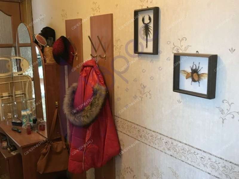 комната в доме 26 на бульваре 60-летия Октября