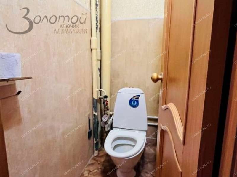 трёхкомнатная квартира на улице Челюскинцев дом 15