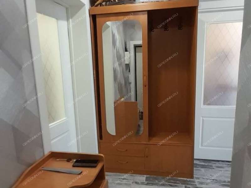 трёхкомнатная квартира на улице Бекетова дом 73