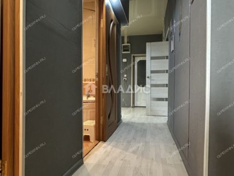 3-komnatnaya-ul-burevestnika-d-14 фото