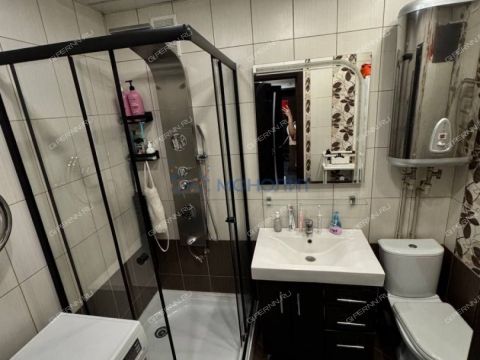 2-komnatnaya-ul-burdenko-d-33-k1 фото