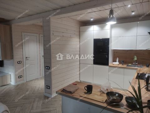 dom-derevnya-komarovo-gorodskoy-okrug-bor фото