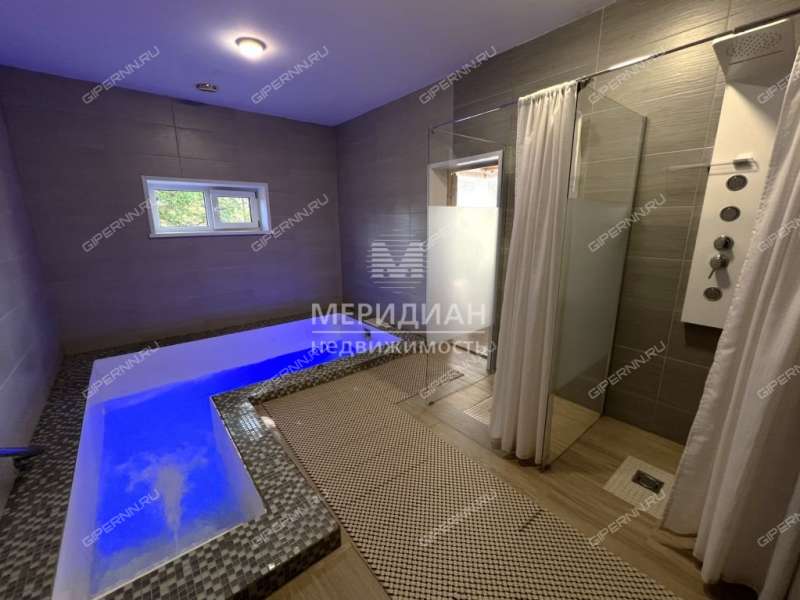 здание под коммерческую недвижимость на Альпийская село Шава