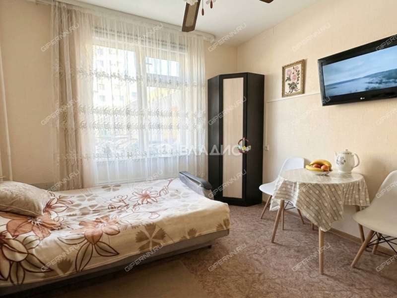 квартира-студия на Бурнаковской улице дом 79