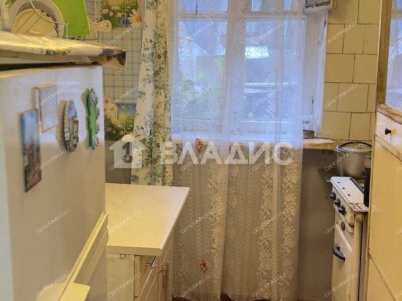 1/2 дома на улице Ванеева