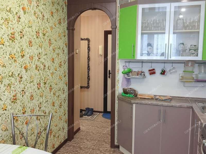 трёхкомнатная квартира на проспекте Бусыгина дом 56