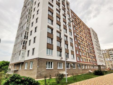 1-komnatnaya-ul-geroya-sovetskogo-soyuza-safronova-d-22 фото
