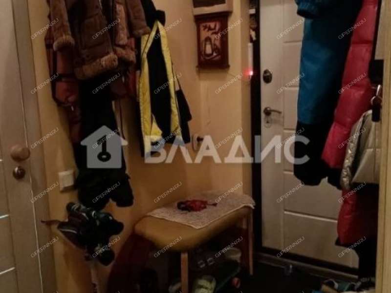 четырёхкомнатная квартира на Артельной улице дом 10А