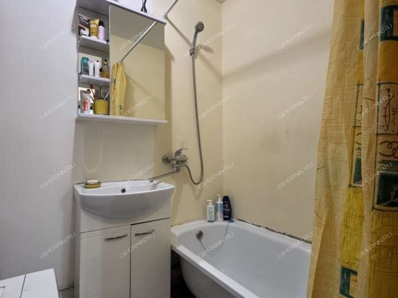 трёхкомнатная квартира на Мончегорской улице дом 12 к7