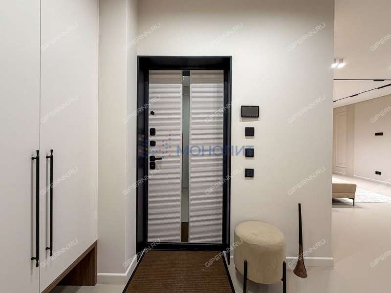 четырёхкомнатная квартира на Лысогорской улице дом 89 к1