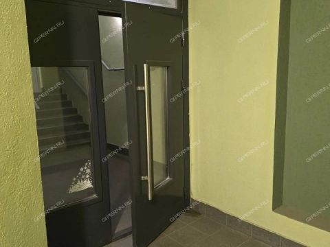 2-komnatnaya-b-r-zarechnyy-d-3 фото