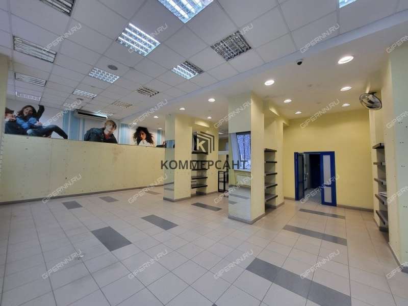 помещение под торговую площадь на проспекте Гагарина