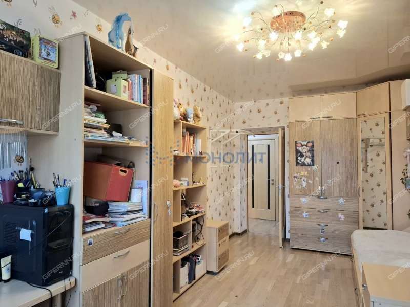 трёхкомнатная квартира на Большой Покровской улице дом 93б