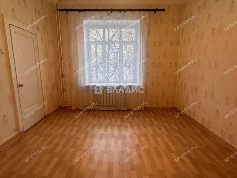 трёхкомнатная квартира на улице Страж Революции дом 6/3