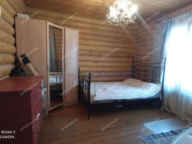 1/2 дома в слободе Верхнепечёрская