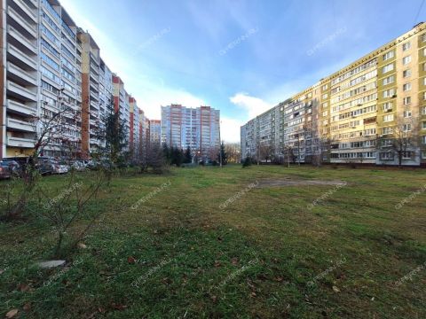 3-komnatnaya-ul-arkadiya-gaydara-d-26 фото