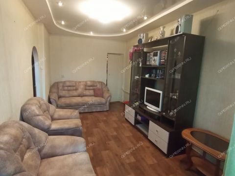 1-komnatnaya-ul-geroya-sovetskogo-soyuza-poyushheva-d-9 фото