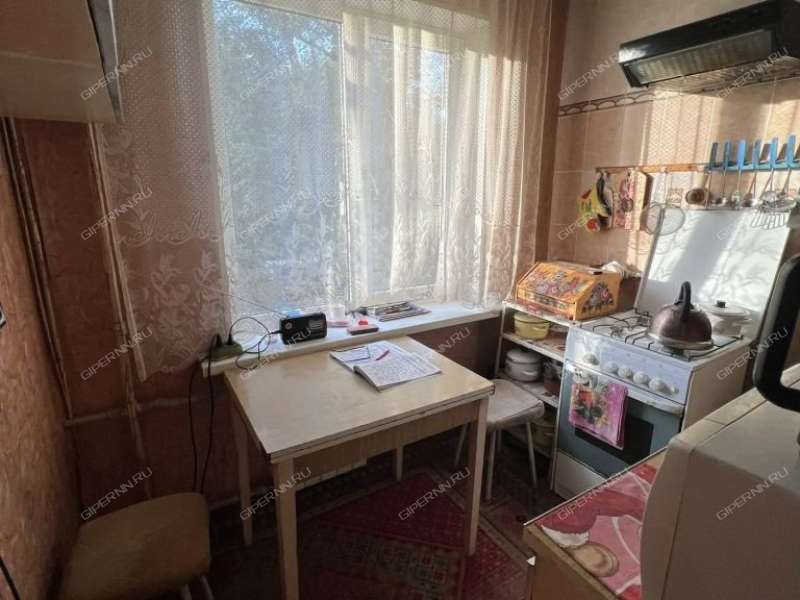 трёхкомнатная квартира на улице Веденяпина дом 16а