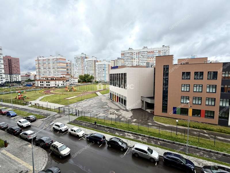 трёхкомнатная квартира на улице Героя Советского Союза Аристархова дом 9