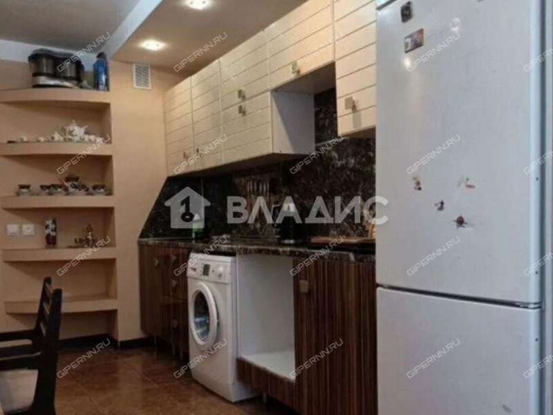 четырёхкомнатная квартира на улице Родионова дом 167 к1