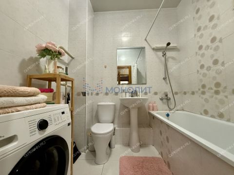 1-komnatnaya-b-r-60-letiya-oktyabrya-d-23-k4 фото