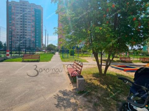 2-komnatnaya-ul-nizhne-pecherskaya-d-15 фото