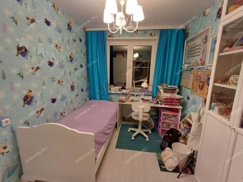 3-komnatnaya-ul-burnakovskaya-d-71-k1 фото