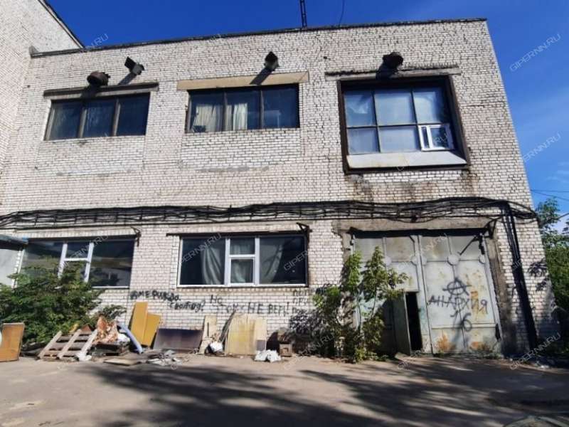 здание под коммерческую недвижимость на Яблоневой улице