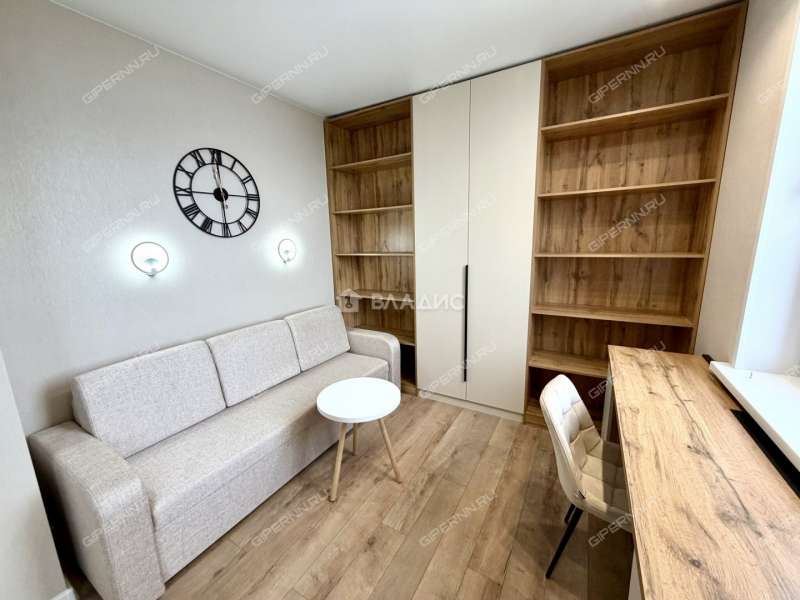 двухкомнатная квартира на улице Родионова дом 202