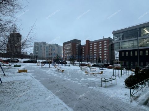 3-komnatnaya-ul-rodionova-d-167-k1 фото