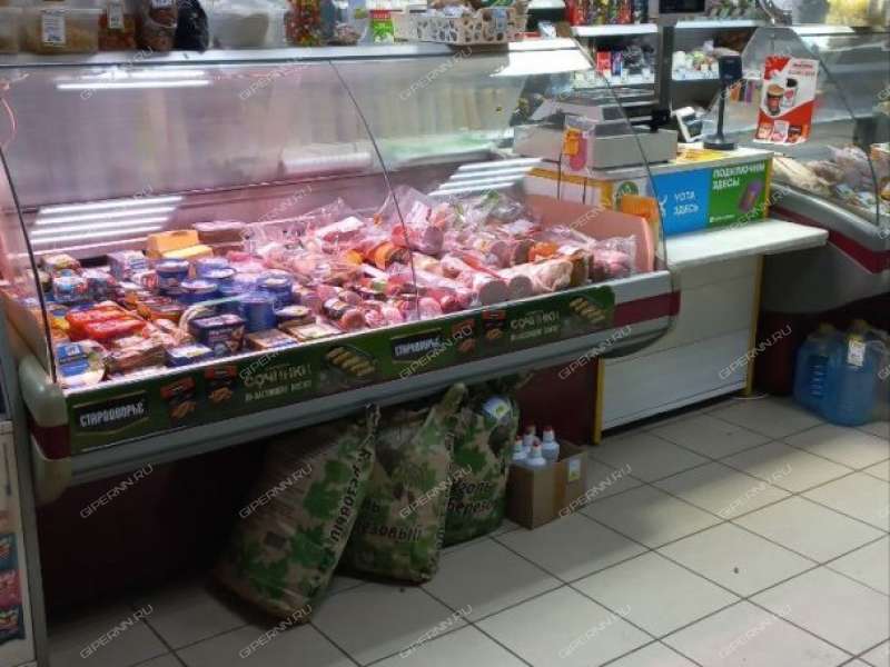 помещение под торговую площадь на Центральной улице село Каменки