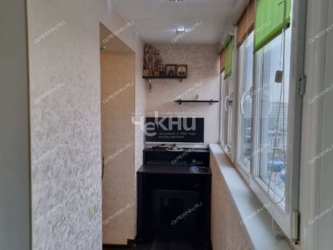 1-komnatnaya-ul-geroev-kosmosa-d-6 фото