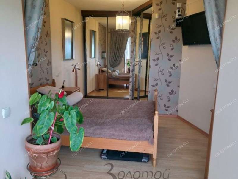 четырёхкомнатная квартира на улице Ситнова дом 8б город Дзержинск