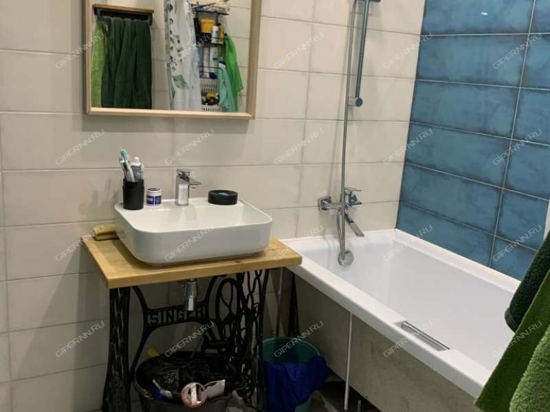 двухкомнатная квартира на проспекте Кирова дом 6