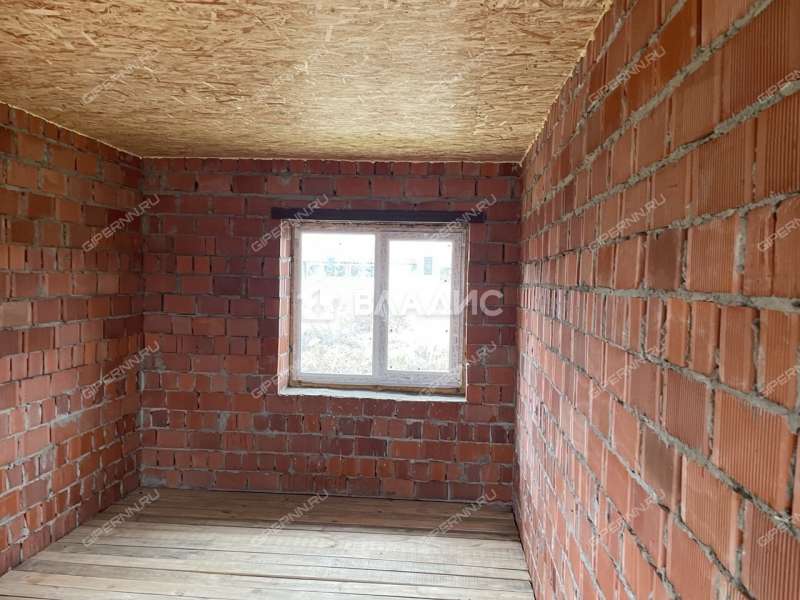 дом на  село Выездное