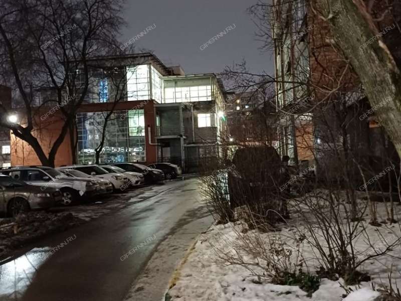 четырёхкомнатная квартира на улице Белинского дом 93